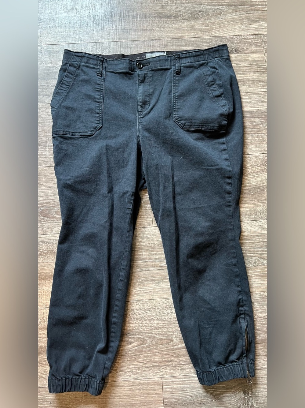 Torrid Black Utility Jogger Pants Size 18 Ankle Zip Pockets